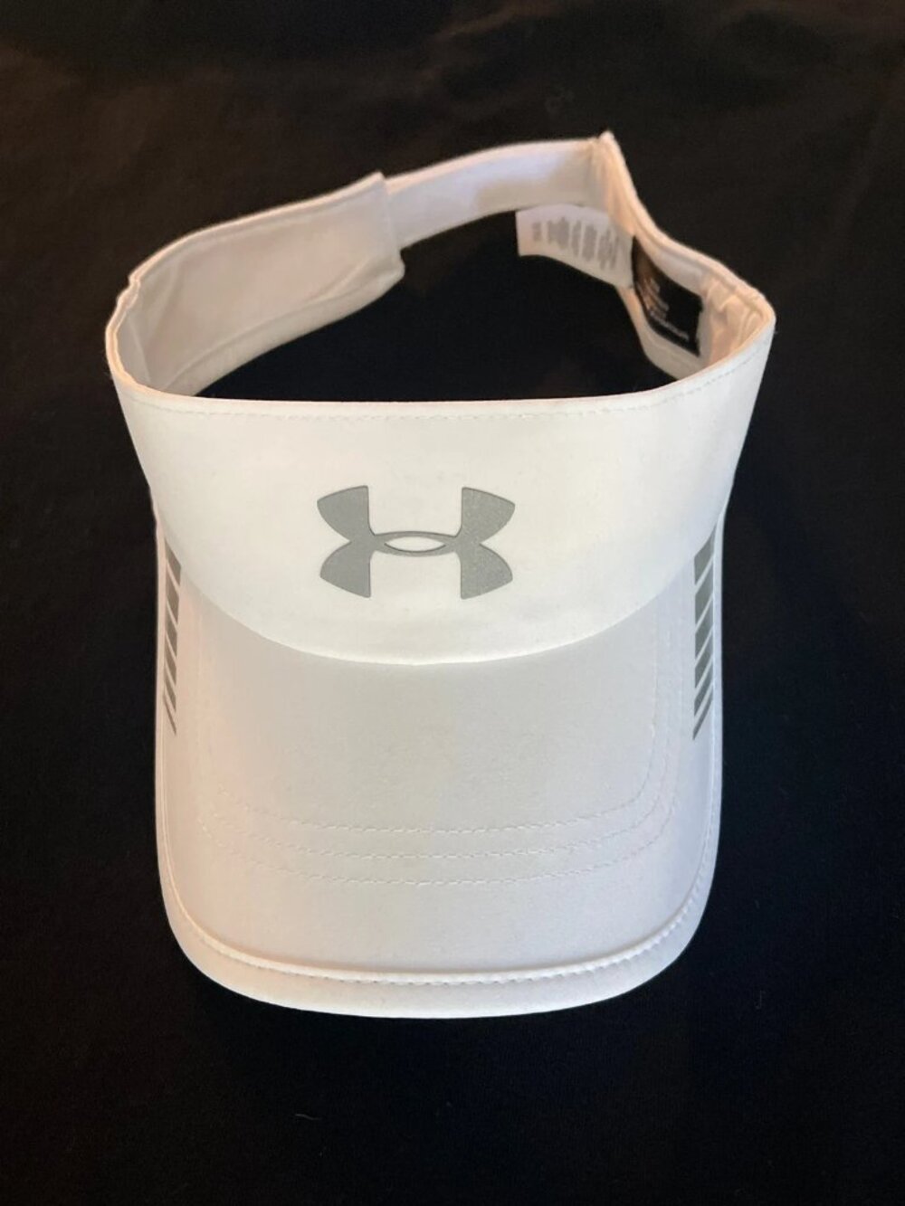 Under Armour - men’s visor - white -like new